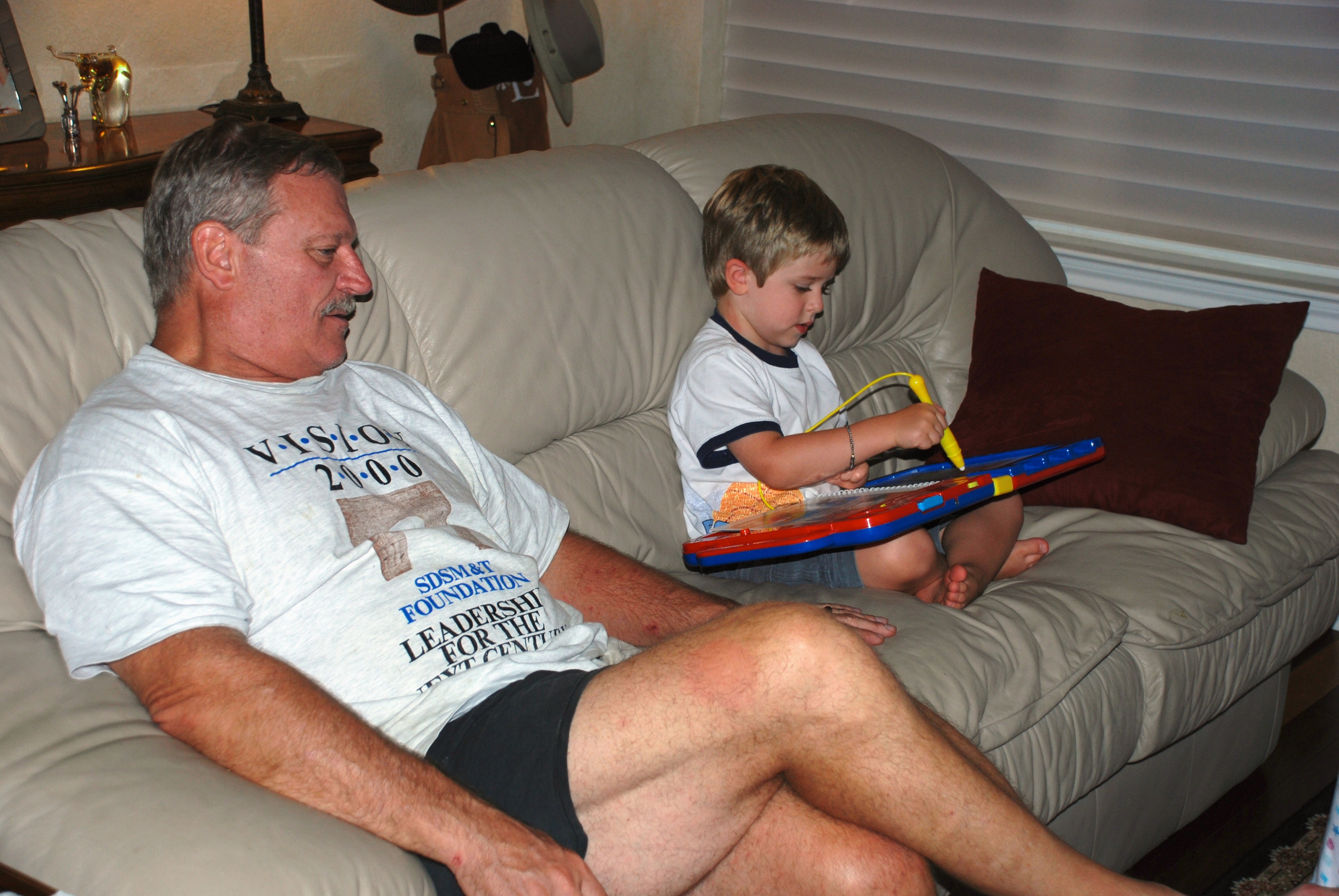 2009-07-18-12 IAN SYDNEY STAY OVER.jpg